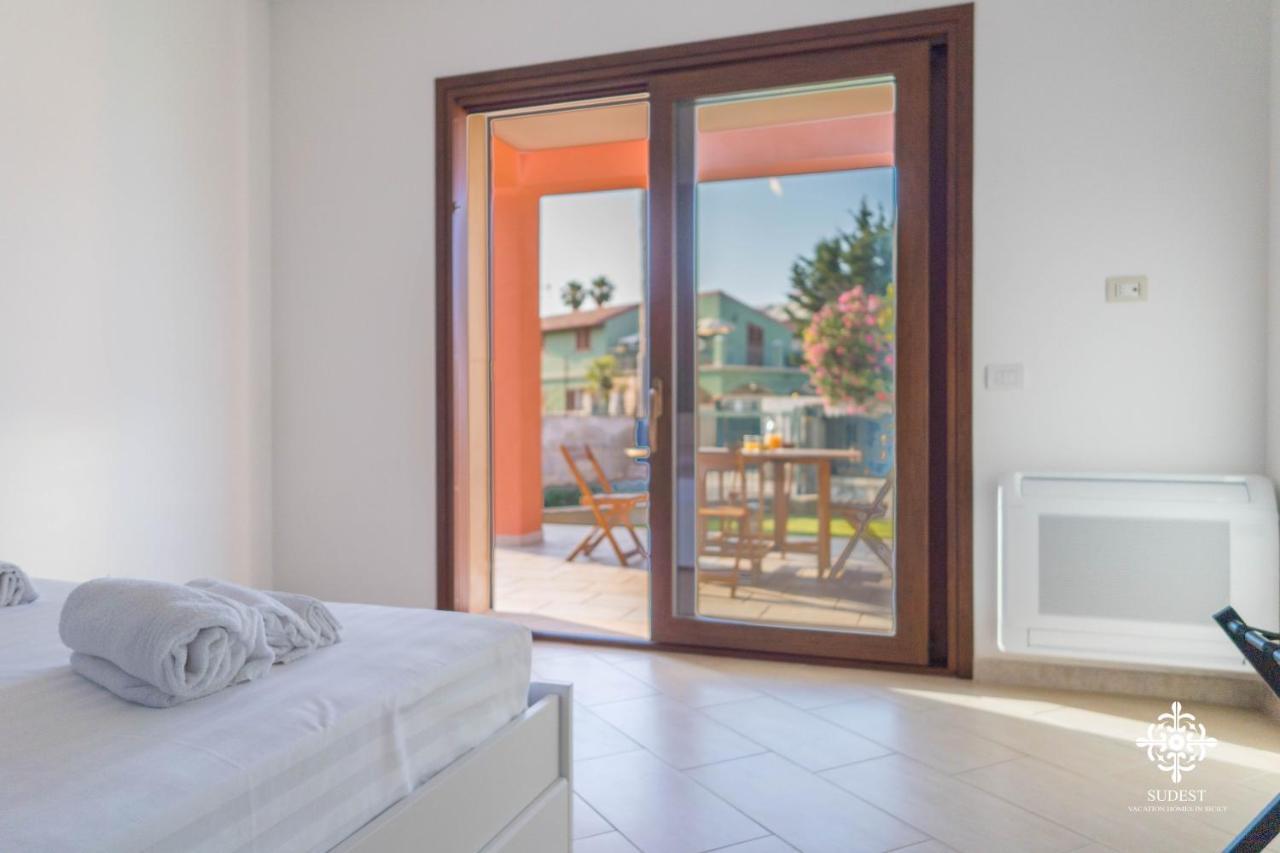 Villa Seaside - Beach Retreat With Jacuzzi Syracuse Exterior photo